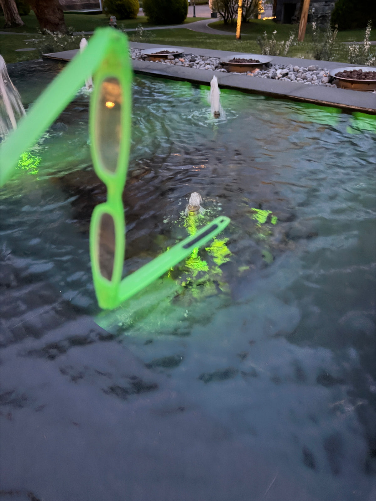Weltneuheit Figoline Polarlicht. Einzige Lesebrille, welche in der Dunkelheit leicht auffindbar ist!